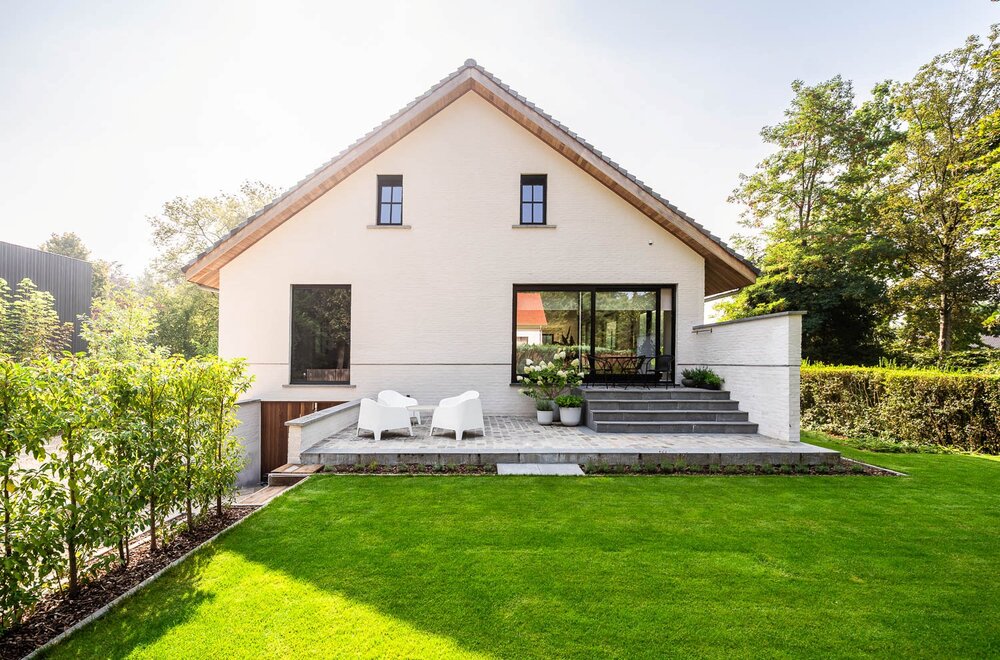 Stijlvolle villa met overvloed aan licht en ruimte in Sint-Martens-Latem
