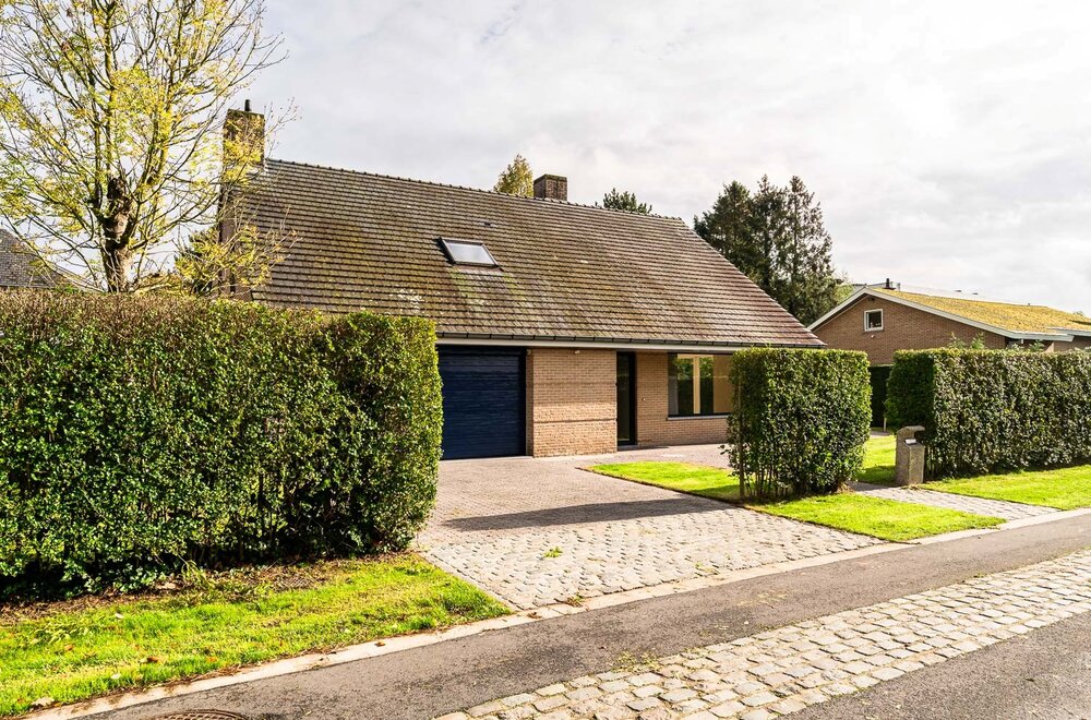 Ruime villa in een doodlopende straat in Sint-Martens-Latem