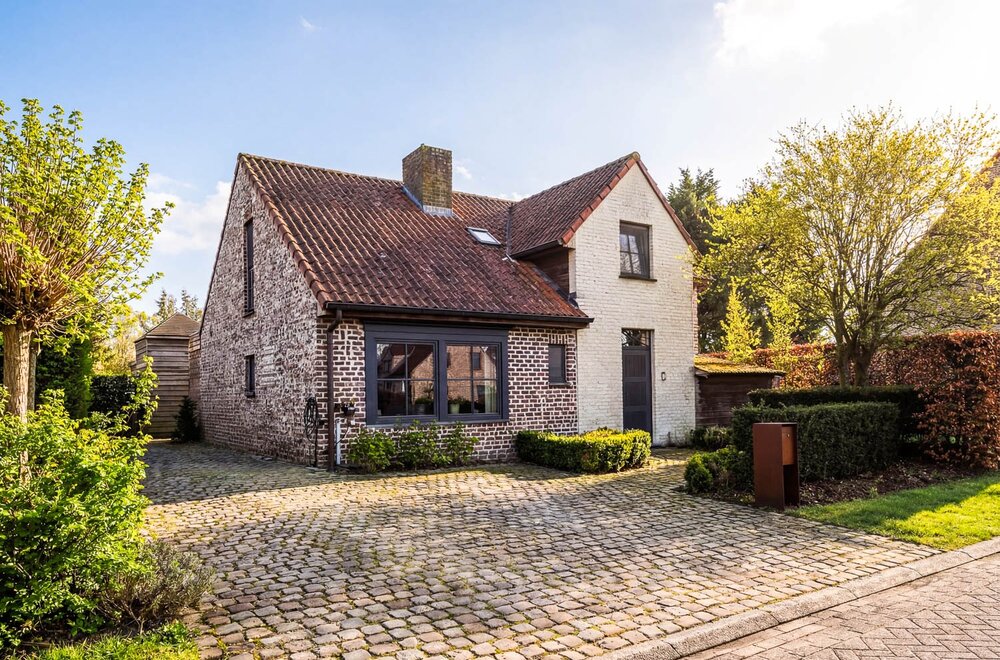 Gezellige woning met een bijgebouw in Engelse cottage-stijl