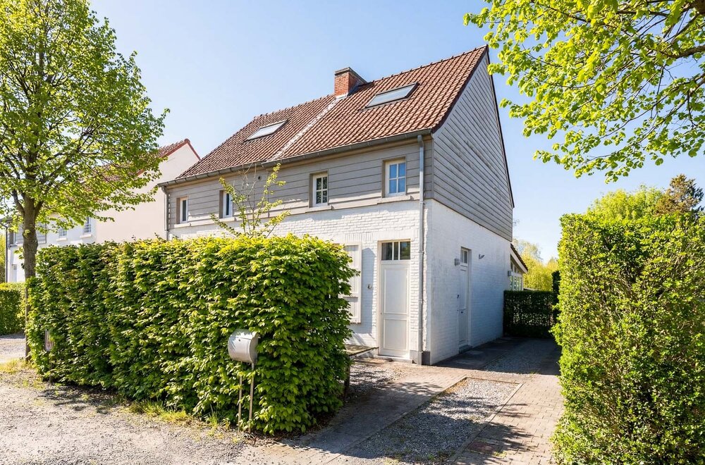 Charmante halfopen bebouwing te Deurle